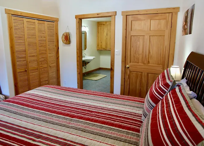 Red Moon Lodge